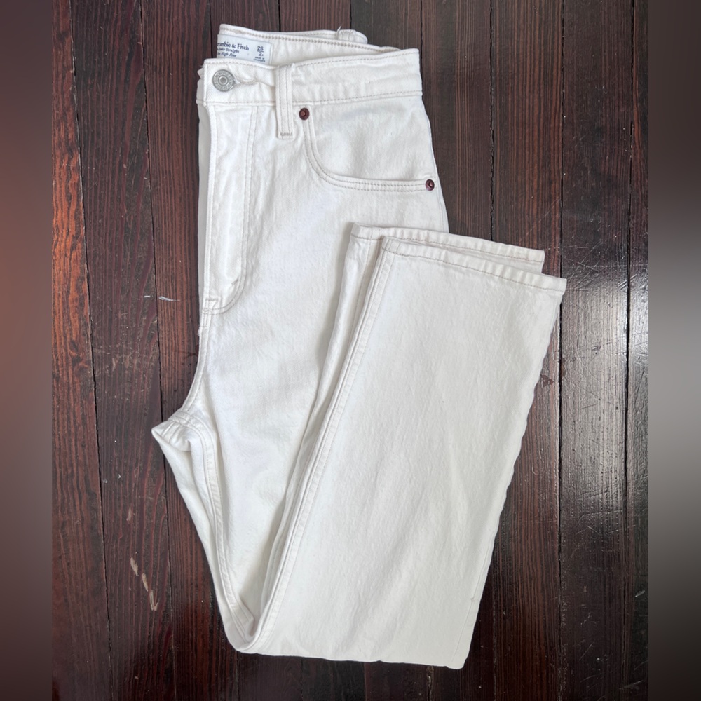 A&F Ultra High Rise Ankle Straight Jean in White, Ecru - Picture 6 of 11